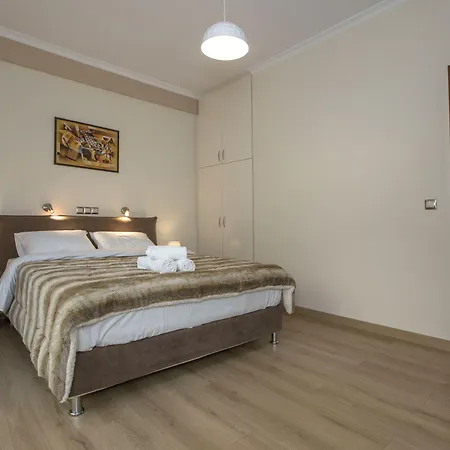 Spacious & Convenient Place Near Acropolis Museum By Ghh-3